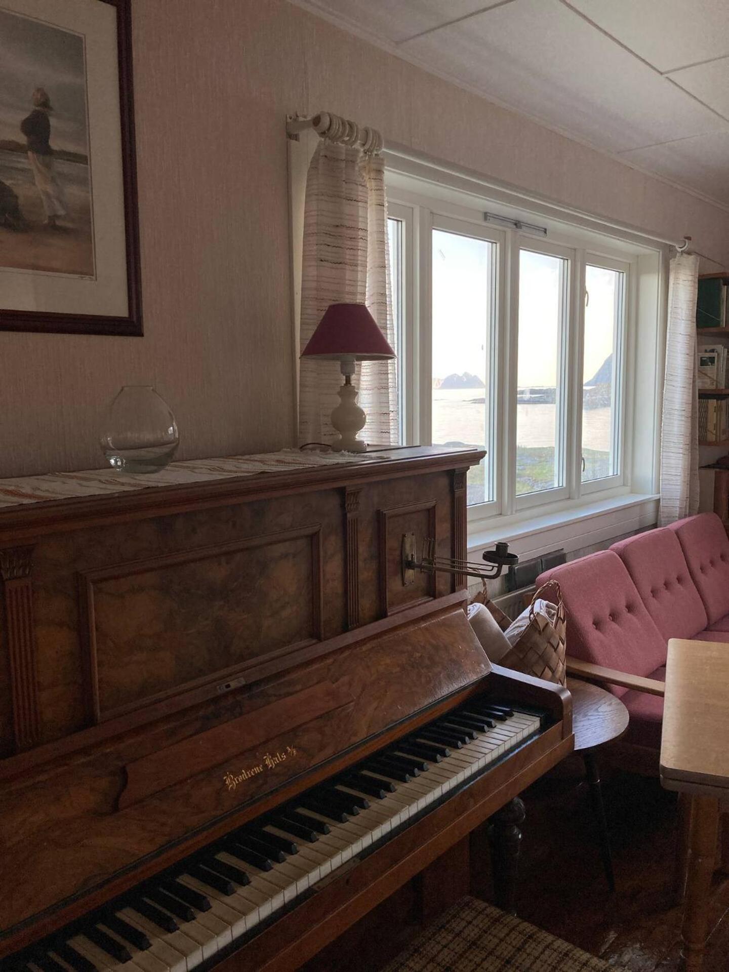 House With Amazing View & Location In Tind Villa Sørvågen Bagian luar foto